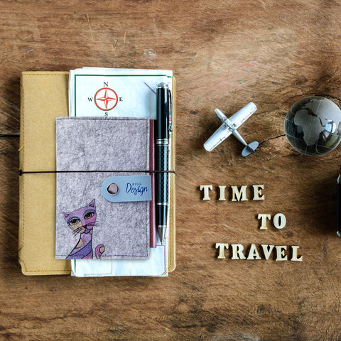 BiggDesign Owl and City felt passport cover